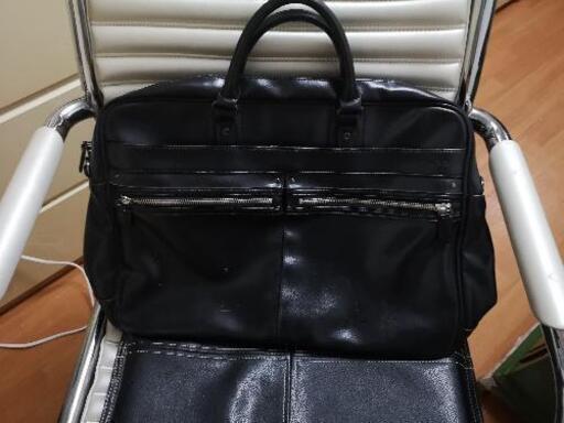 値下げしましたコムサイズム本革ビジネスバック