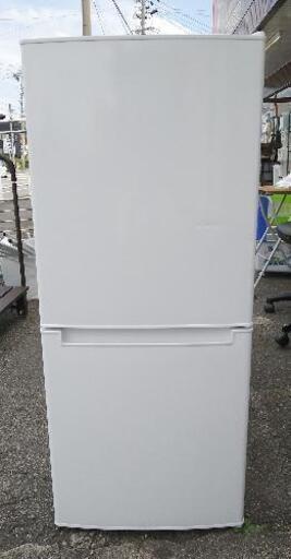 ニトリ　冷蔵庫　106L   NTR-106   2018年式　正面側目立つキズあり