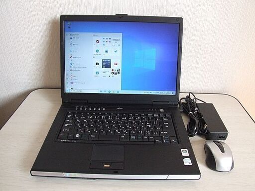 高速SSD120GB搭載　Fujitsu FMV-BIBLO NF70W ノートパソコン （3852）