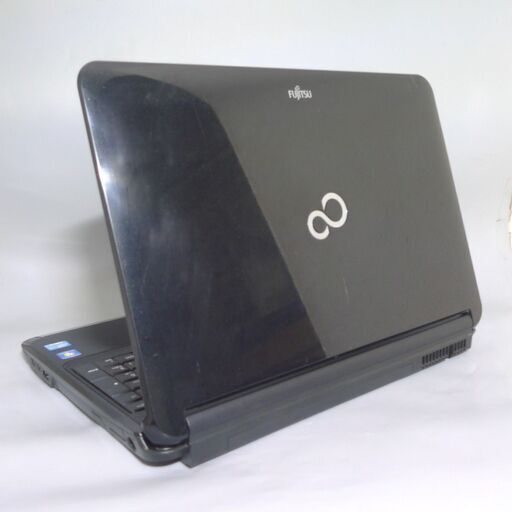 即使用可能 ブラック ノートパソコン 中古良品 15型ワイド 富士通 AH54