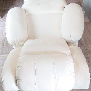 (値下げ中)Premier リクライニングチェア ホワイト 29471.jpg