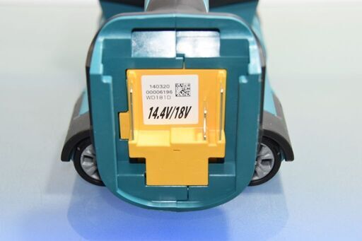 makita ウォールディテクタ WD181DZK 未使用 充電式 18V 14.4V