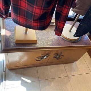 値下げ中！アパレル店舗の什器一式！（自宅の家具としても使えます）