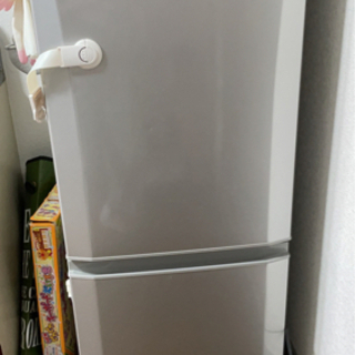 【ネット決済】2013年製高さ180cmの小さいな冷蔵庫