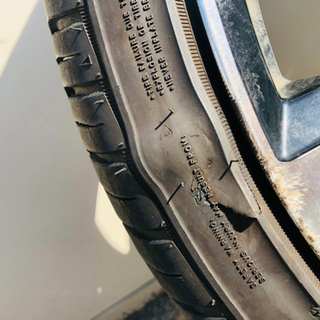 ホイール　20インチ　レクサス　GS (新品タイヤ2本付き)