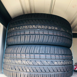 ホイール　20インチ　レクサス　GS (新品タイヤ2本付き)