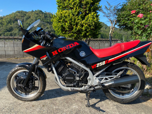 【決まりました‼︎】たくさんの問い合わせ、ありがとうございました。ホンダ　VT250F