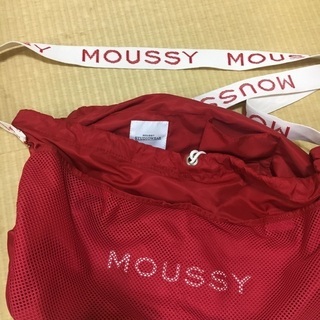 MOUSSY 赤色　　
