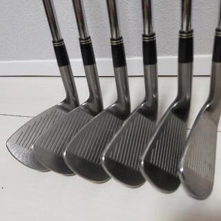 スリクソン　キャディバックとアイアンセット