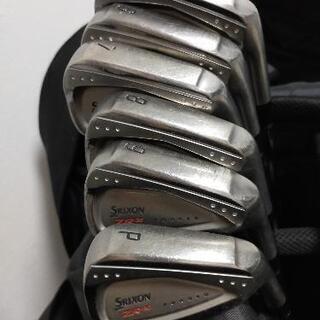 スリクソン　キャディバックとアイアンセット