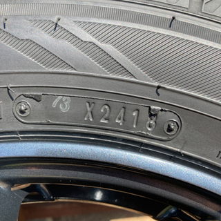 2018年製　155/65 R14　スタッドレスタイヤ　冬用タイヤ　※ナットおまけ付き！