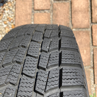 2018年製　155/65 R14　スタッドレスタイヤ　冬用タイヤ　※ナットおまけ付き！