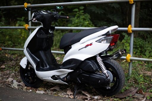 人気の125スクーター ヤマハ シグナスX 逆輸入！ カスタムパーツ多数！