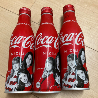 NiziU 限定ボトル　コカコーラ