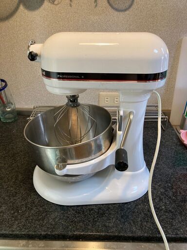 キッチンエイド　プロ６　クアトロ　５２５ワット　ハイパワー　業務用Kitchenaid Pro 6 quart 525 watts Bowl Lift stand mixer