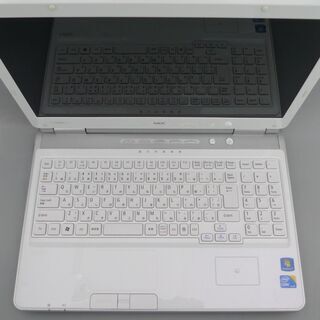 即使用可 ホワイト ノートパソコン 中古良品 15.6型ワイド NEC PC ...