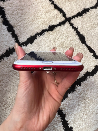 iPhone7 赤 RED SIMフリー