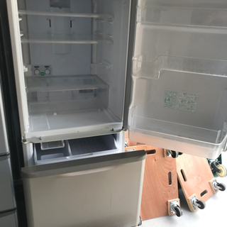 最終処分価格⭐︎シャープ どっちもドア冷蔵庫 SJ-WA35A-N 2015年製