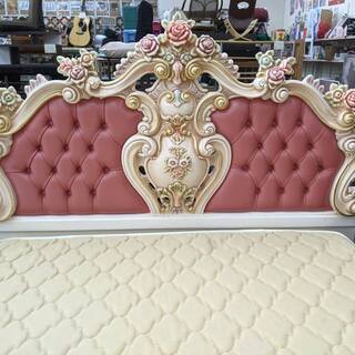 💛ロココ調　シンデレラ風　ダブルベッド　おしゃれ！！💛