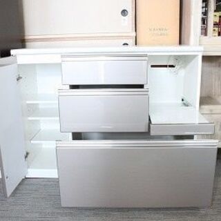 ニトリ キッチンカウンター アルミナ 幅120 ハイグロスシルバー ミドル 