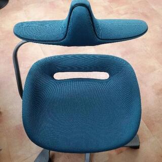 【ネット決済】 iPole5  ファブリック ブルー

椅子