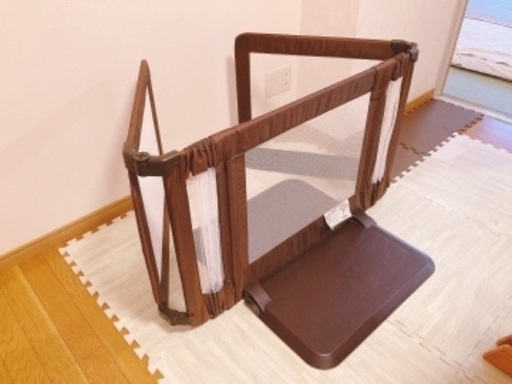 【お引渡しの方決まりました】日本育児 おくだけとおせんぼ スマートワイド ブラウン 追加プレート付き