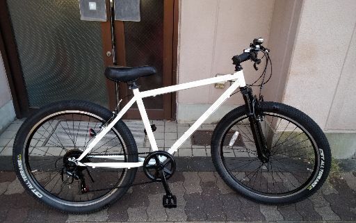 26吋 MTB ファットバイク Fサス/6speeds/ホワイト