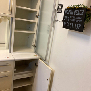 LED付カウンター食器棚