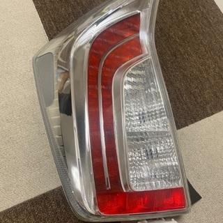 30プリウス後期 純正テールランプ