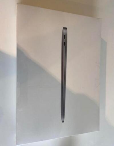 macbook air m1 chip 新品未用。