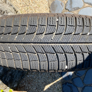 【決まりました】スタッドレスタイヤ　４本
