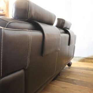 IDC OTSUKA(大塚家具)のL/S LUXE-01 (エルエスリュクス)総革張り3人掛けソファブラック。L/Sシリーズの最高峰！ヘッドレスト付きでゆったりとした掛け心地のレザートリプルソファー。BJ106