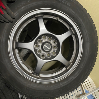 195/65R15 色んな車に履けるホイールです。