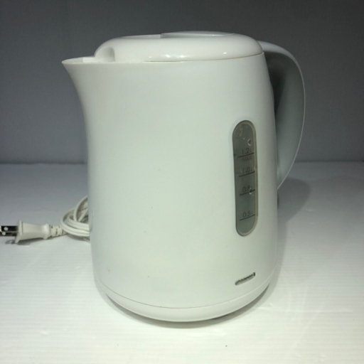 #5267 電気ケトル ラマーレ ホワイト(SN-3228WH)