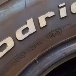 値下げしました グッドリッチ 35インチ マッドタイヤ ホワイトレター 35x12.50R17 BFGoodrich Mud Terrain KM2  ラングラー