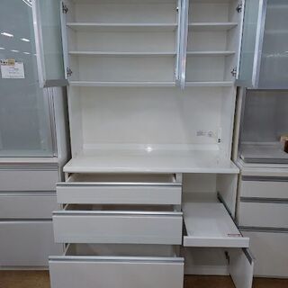 【愛品倶楽部柏店】　ＮＩＴＯＲＩ　ニトリ　ルシア１２０ＫＢ　３枚扉キッチンボード　白　食器棚　【問い合わせ番号　１５１-００７１８２　００２】