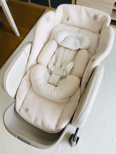 【最終値引週末迄】【美品】combi 電動ハイローチェア