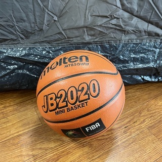 バスケットボール MOLTEN  JB2020 入荷しました