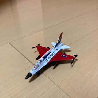 値下げ　飛行機おもちゃUS Air Force F-16
