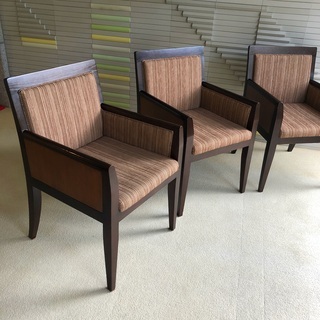 コーヒーテーブル・チェア3脚