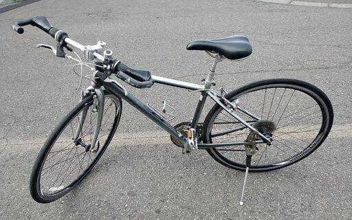 GIANT ESCAPE R3 クロスバイク 22800円  安心の新規防犯登録料込み 24変速 XSサイズ　127