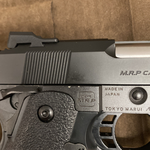 ハイキャパ デュアル・ステンレス ハイブリッドサイト マガジンとホルスター付き ハイキャパ デュアル・ステンレス ハイブリッドサイト マガジンと