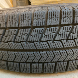 スタットレスタイヤ　キャスト　165/55R15  75V