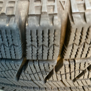 スタットレスタイヤ　キャスト　165/55R15  75V