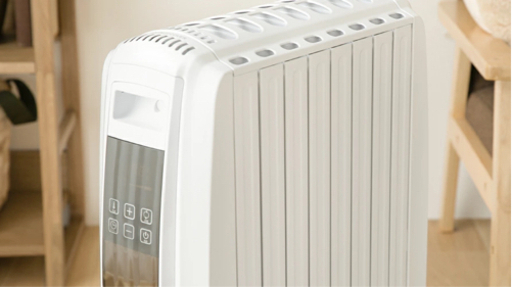 バルミューダ 先進のデザイン スマートパネルヒーター2 中古 BALMUDA