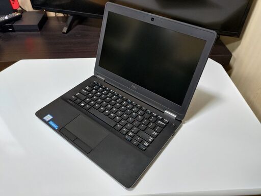 12.5インチ DELLノートPC（美品, Core i5 6200U, 8GB RAM, 240GB SSD, Wifi, Bluetooth, Windows 10)