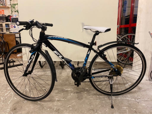 クロスバイク Fuji SPARROW 8×3の24段