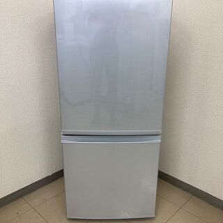 【お得品】【地域限定送料無料】冷蔵庫   SHARP 137L ...