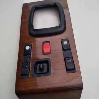 ベンツ124-シリーズシフトゲート部ゼブラパネル-各種スイチ付き  