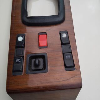 ベンツ124-シリーズシフトゲート部ゼブラパネル-各種スイチ付き